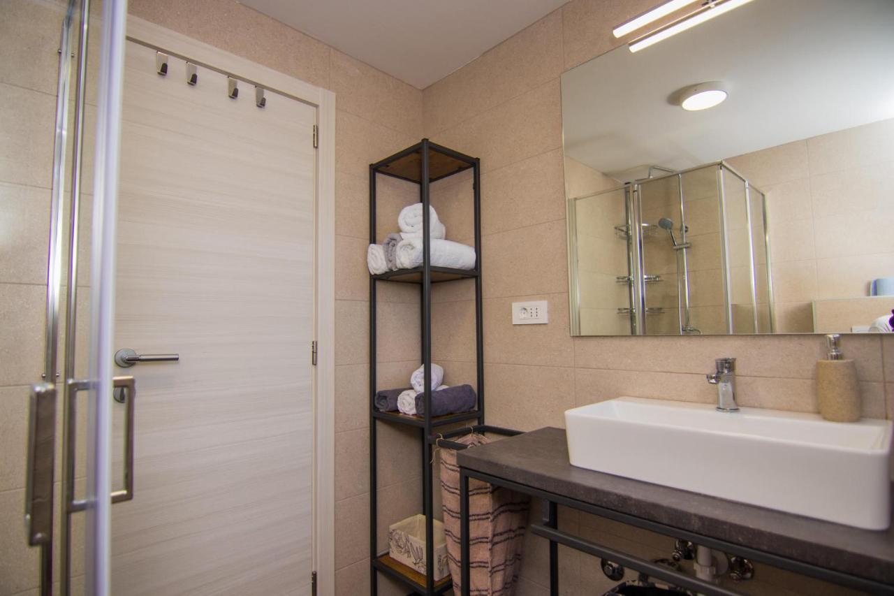 Apartments Aki 马林斯卡 外观 照片