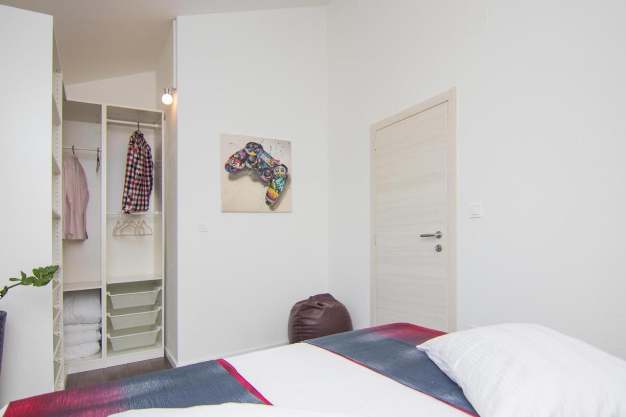 Apartments Aki 马林斯卡 外观 照片